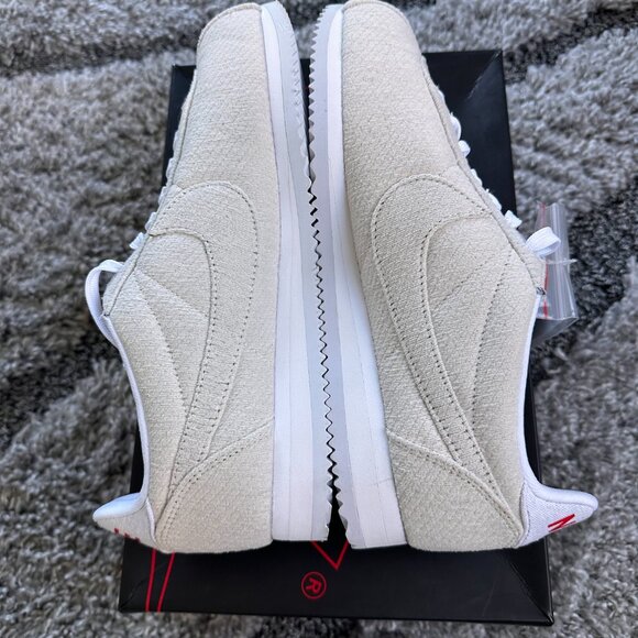 Nike Classic Cortez Stranger Things Upside Down Sail CJ6107-100 Men’s 8.5 - Picture 5 of 7